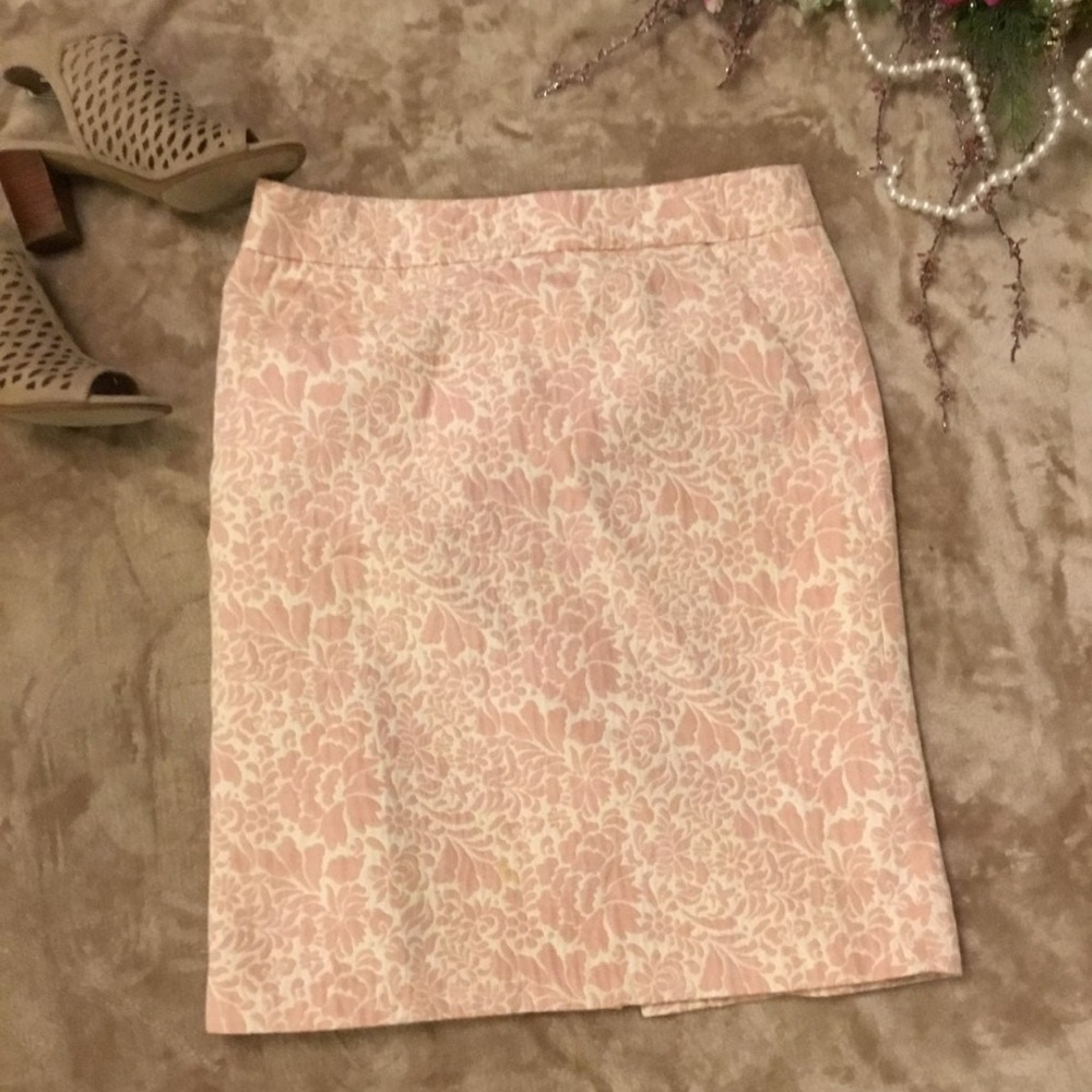 Elegant Pink Floral Skirt